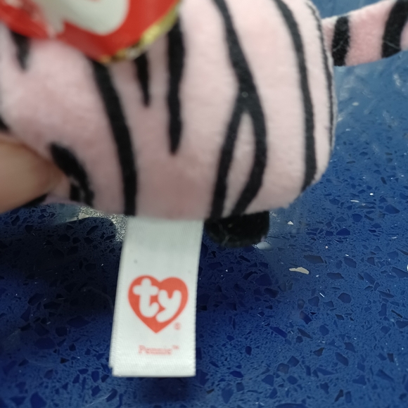 •Teeny Ty Beanie Babies Pennie Zebra - Picture 5 of 17